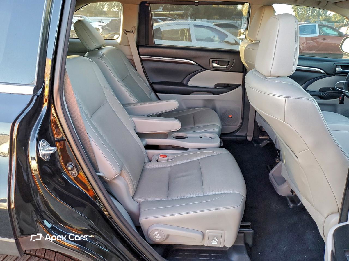 Toyota Highlander 2015