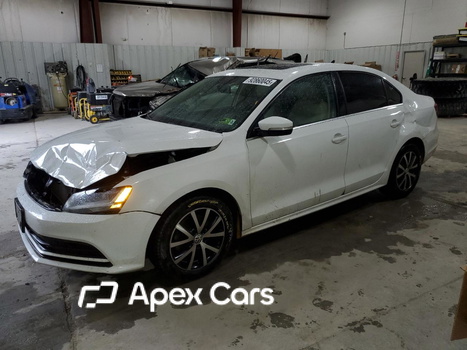 Volkswagen Jetta 2017 - Image 1 of 13