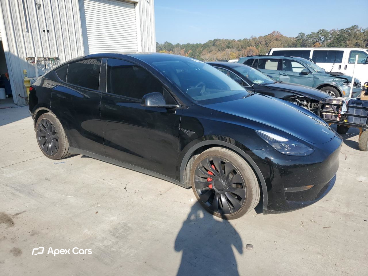 Tesla Model Y 2022