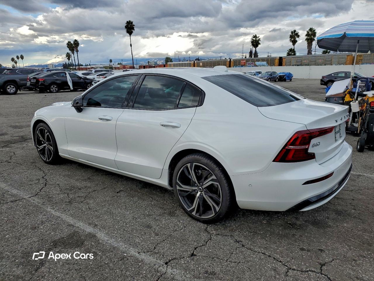 Volvo S60 2024