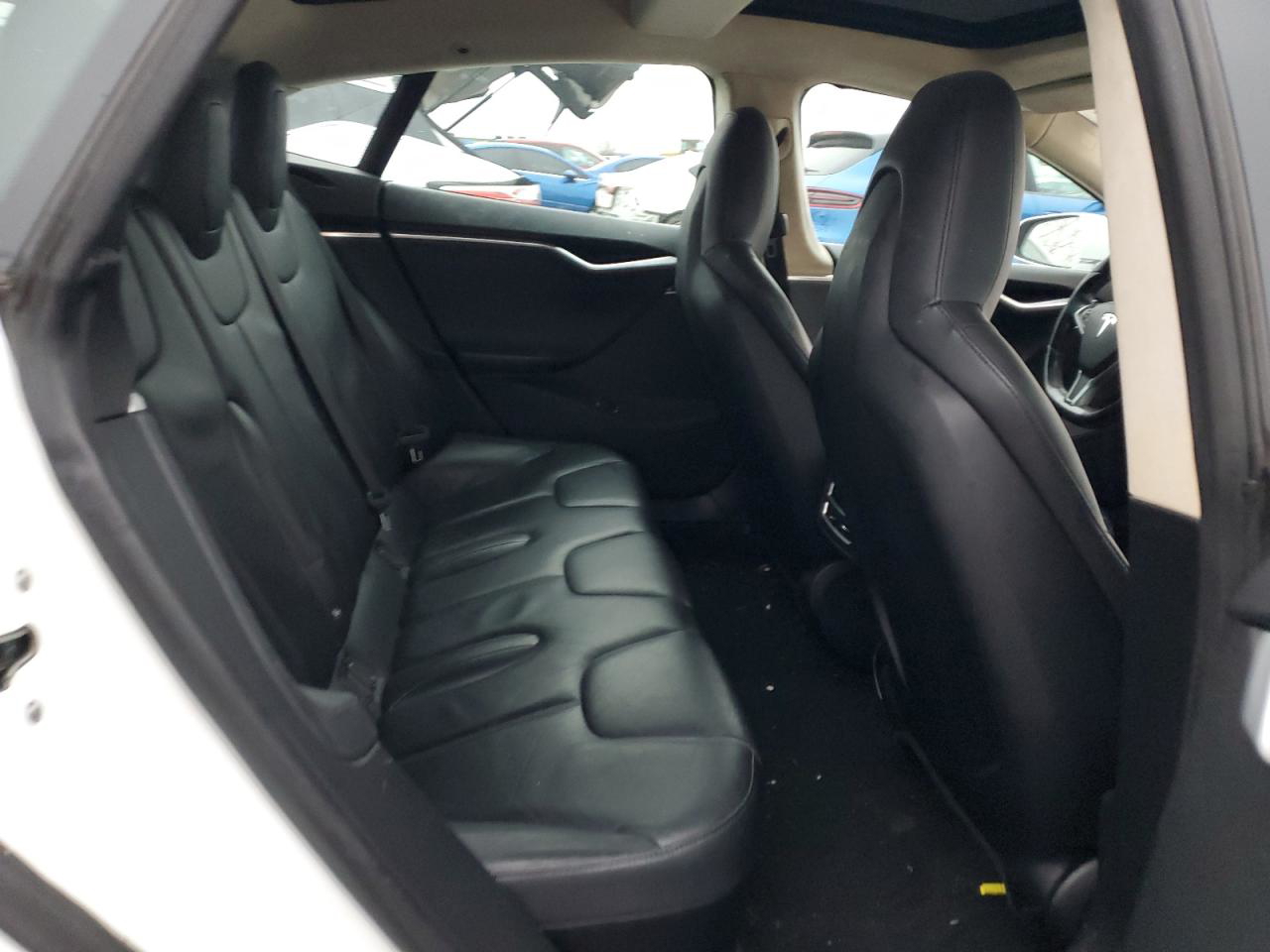 Tesla Model S 2014