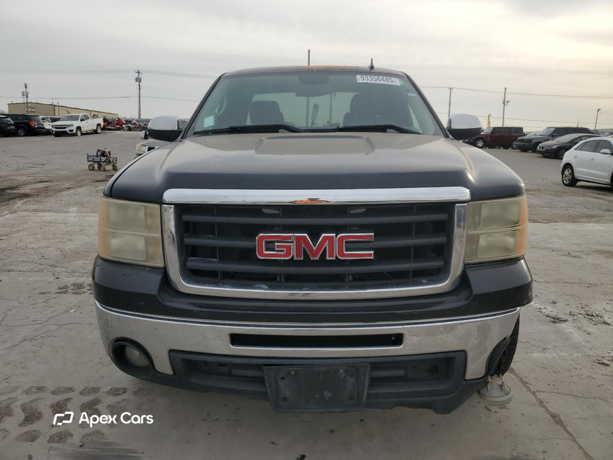 GMC Sierra 2011