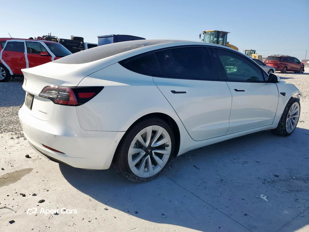 Tesla Model 3 2022