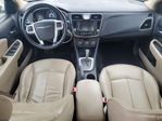 Chrysler 200 2011