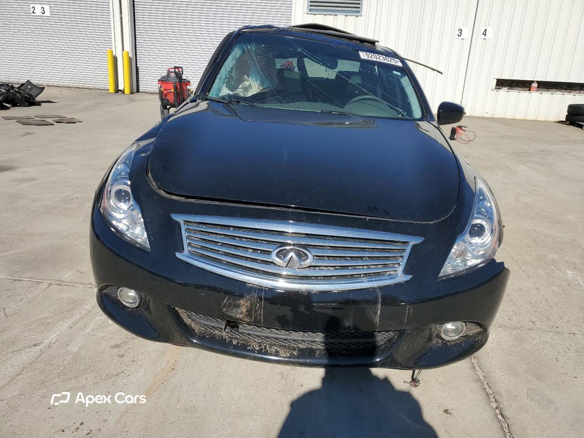 Infiniti Q40 2015