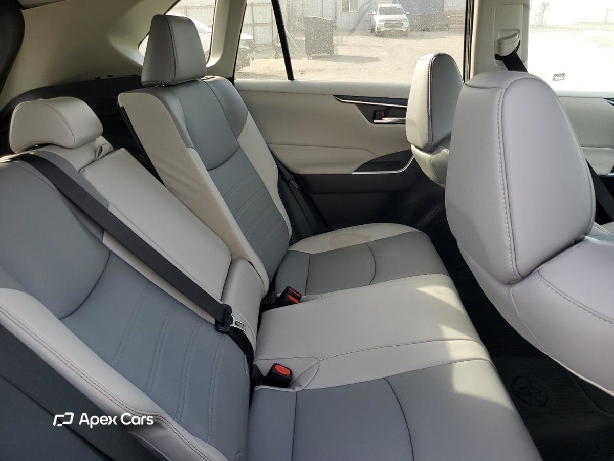 Toyota RAV 4 2025