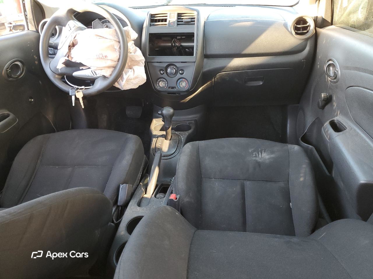 Nissan Versa 2016