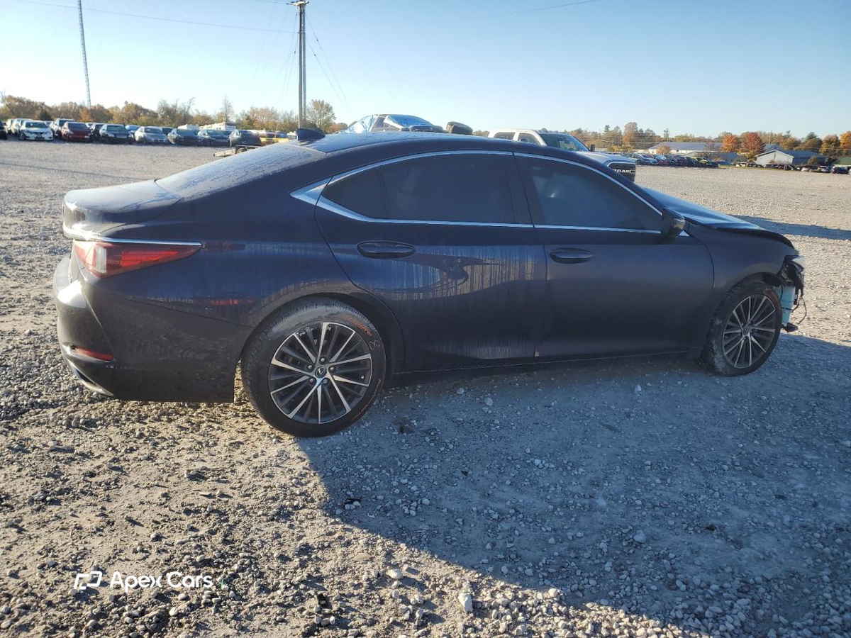 Lexus ES 2022