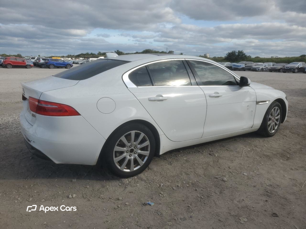 Jaguar XE 2019