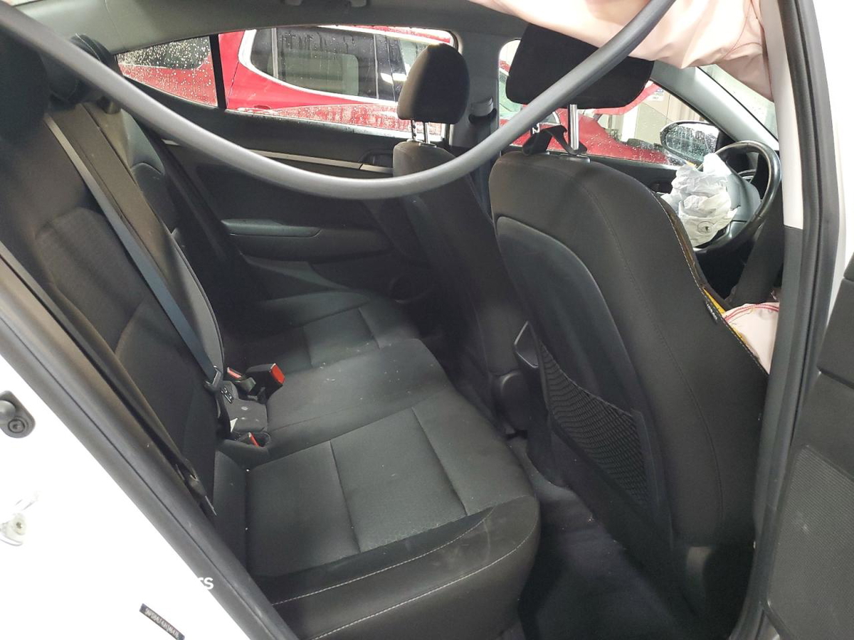 Hyundai Elantra 2018
