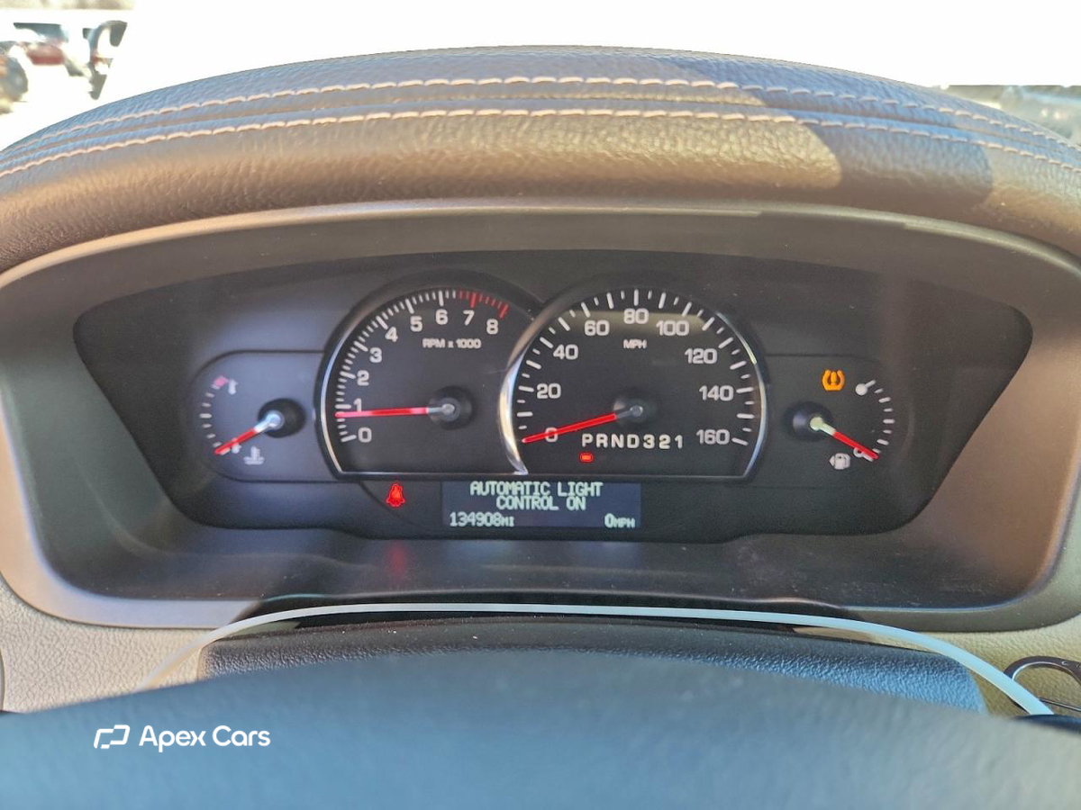 Cadillac DTS 2011