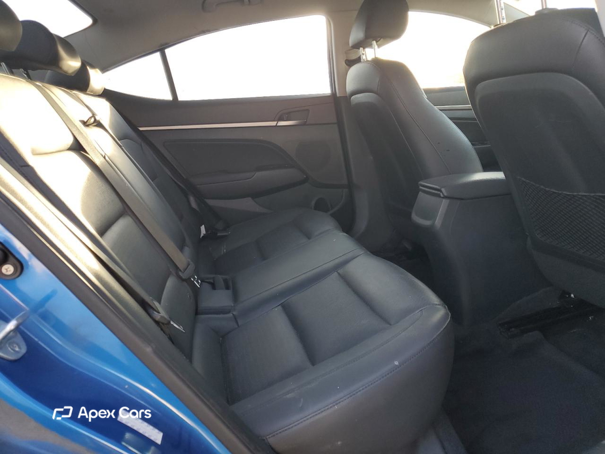 Hyundai Elantra 2017