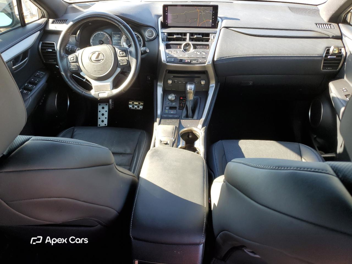 Lexus NX 2021