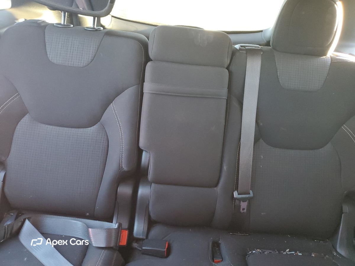 Jeep Grand Cherokee 2016