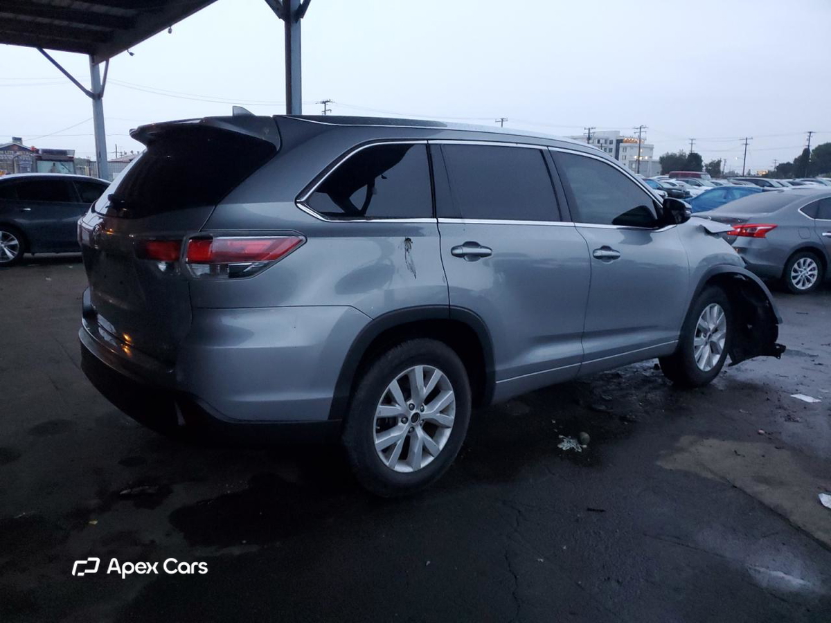 Toyota Highlander 2015