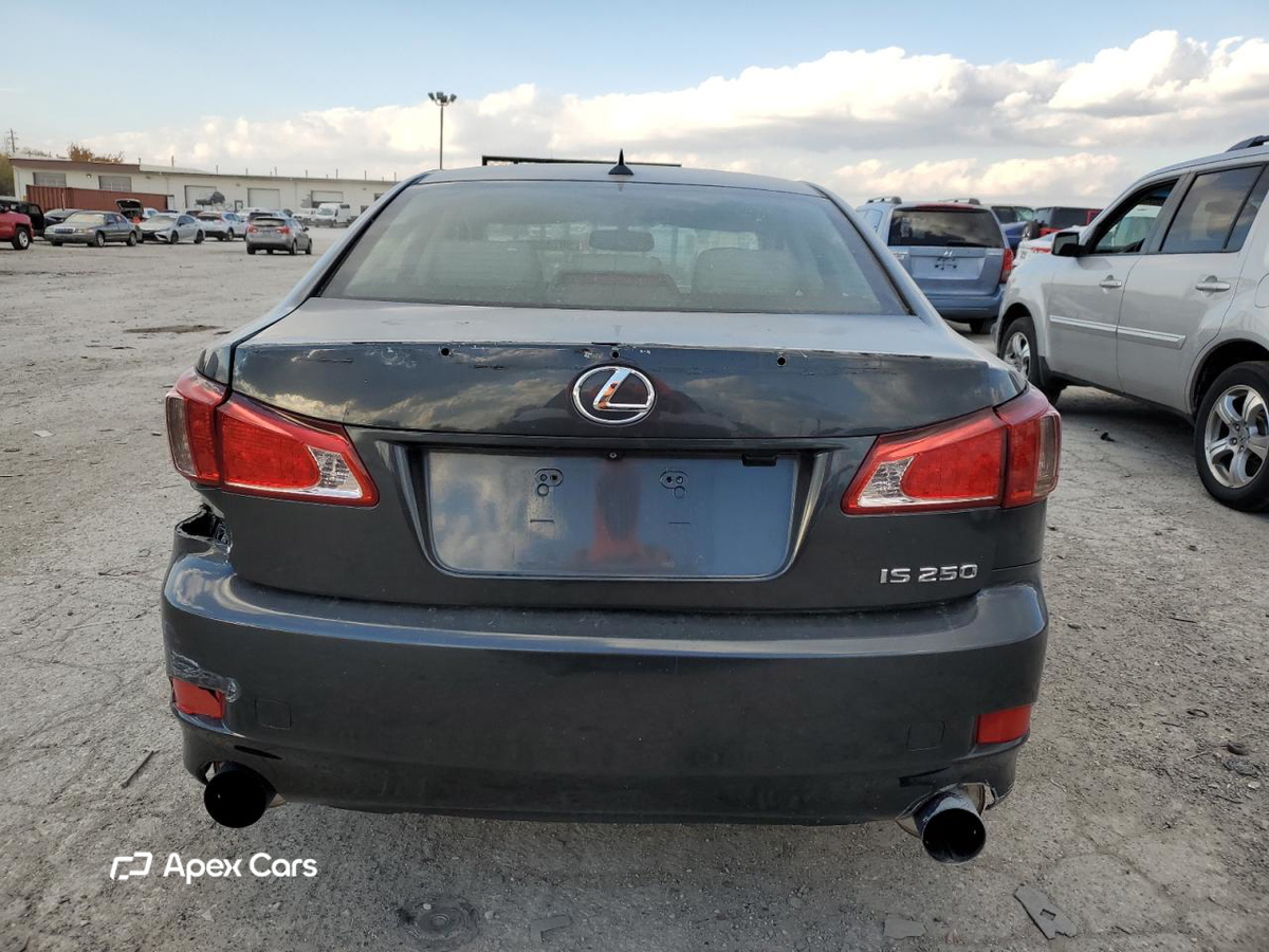 Lexus IS 2011