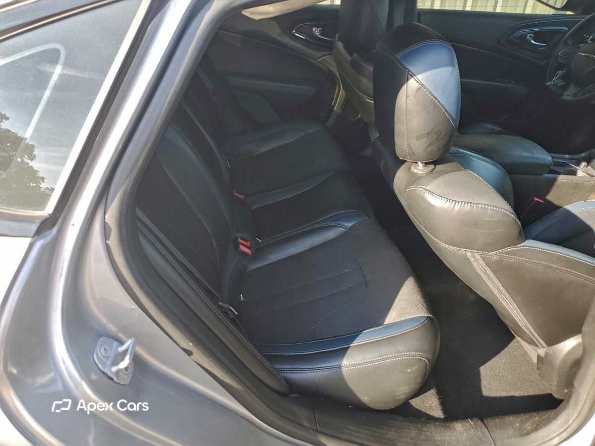 Chrysler 200 2015