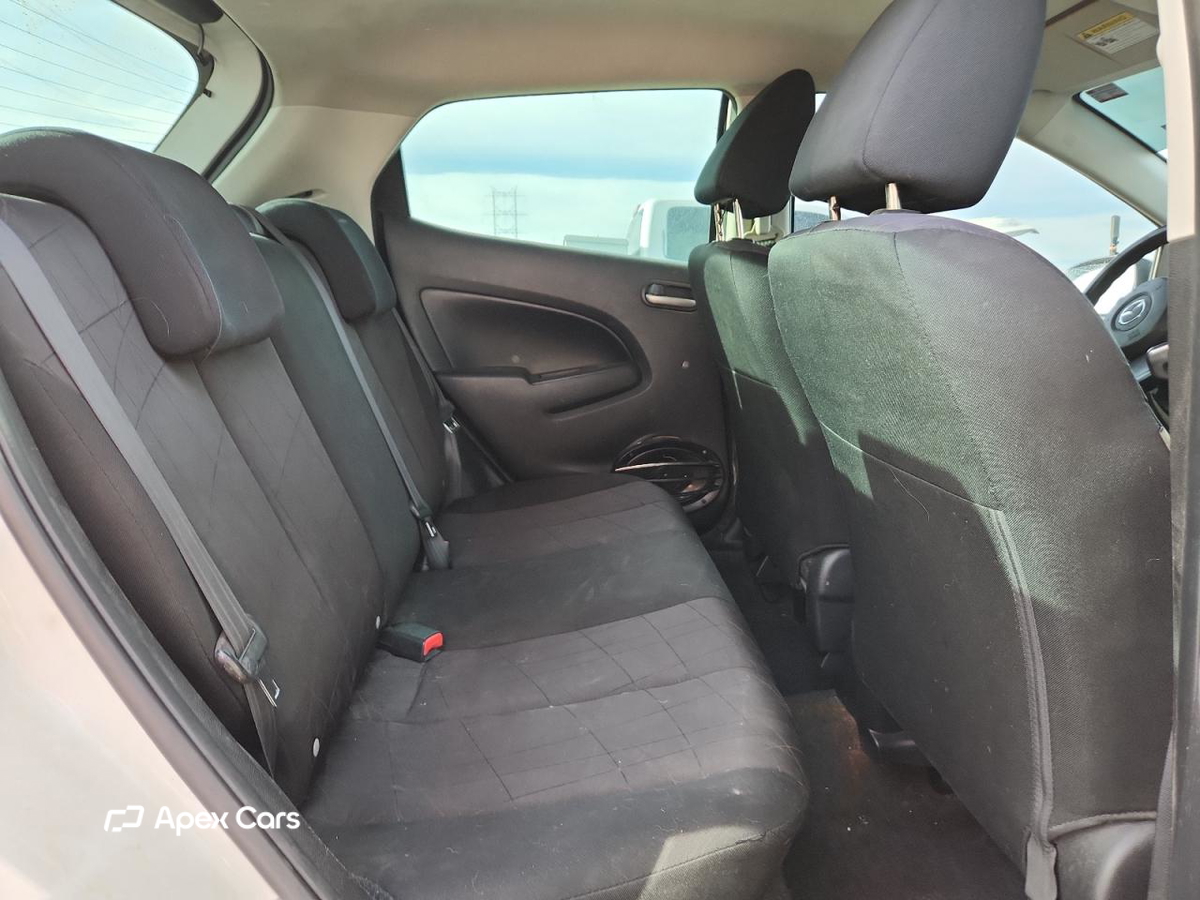 Mazda 2 2014