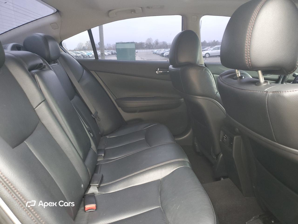 Nissan Maxima 2013