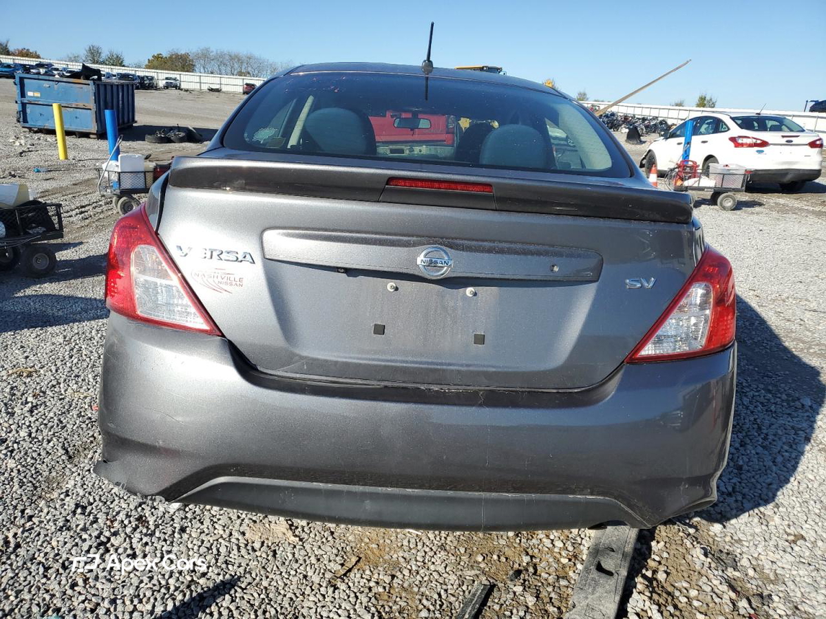 Nissan Versa 2019