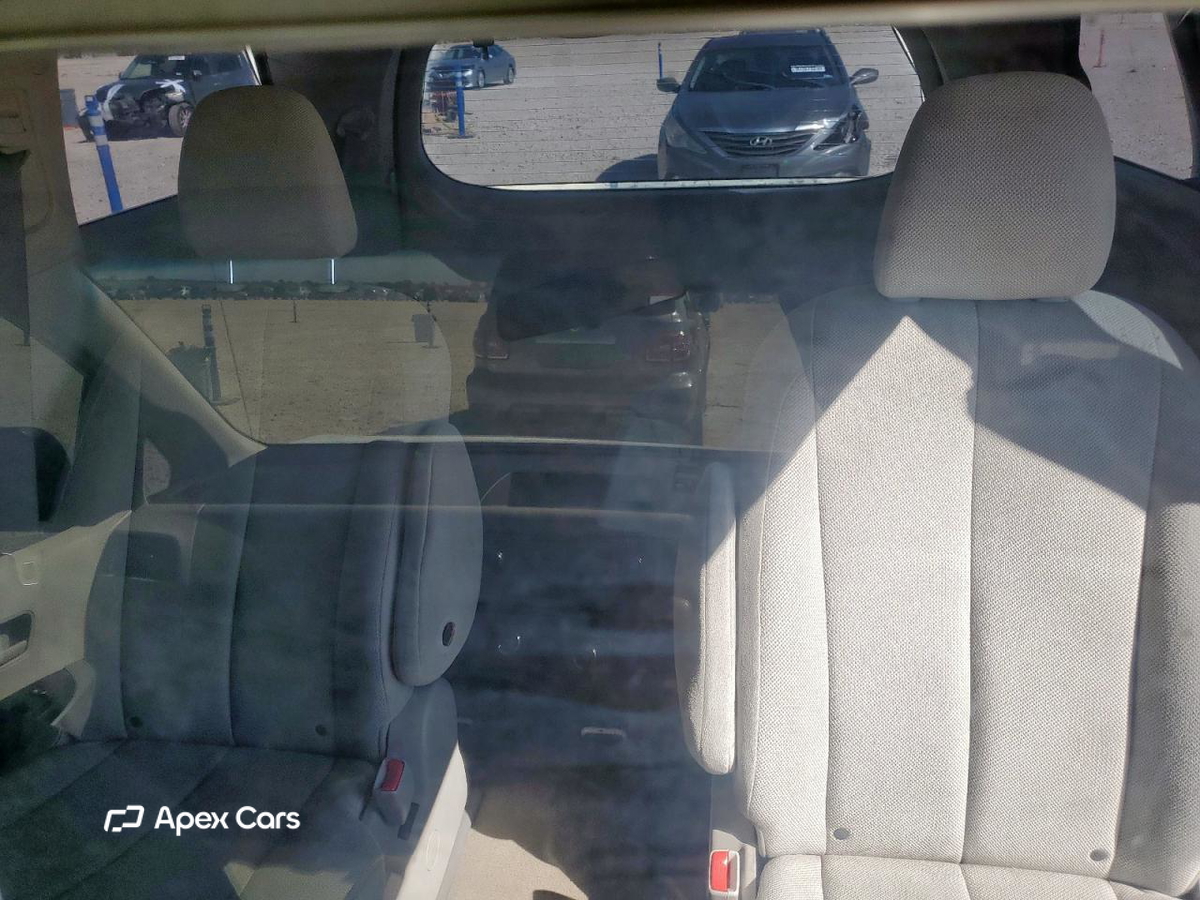 Toyota Sienna 2012