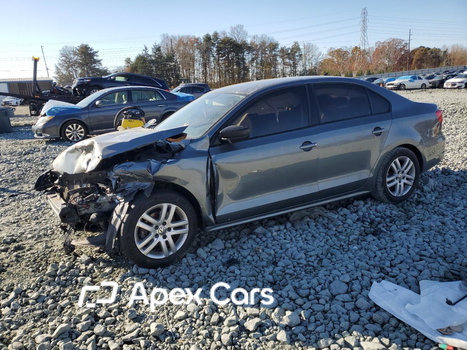 Volkswagen Jetta 2015 - Image 1 of 13