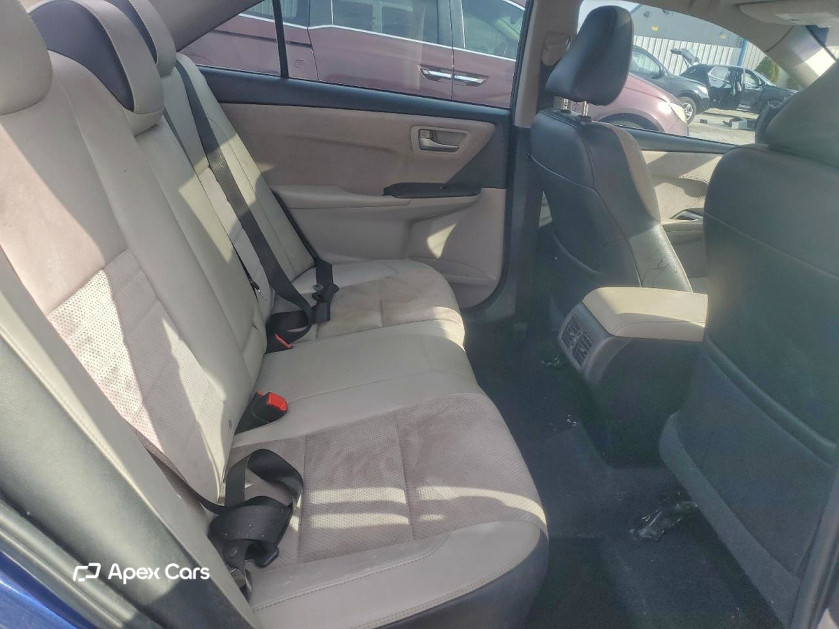 Toyota Camry 2015