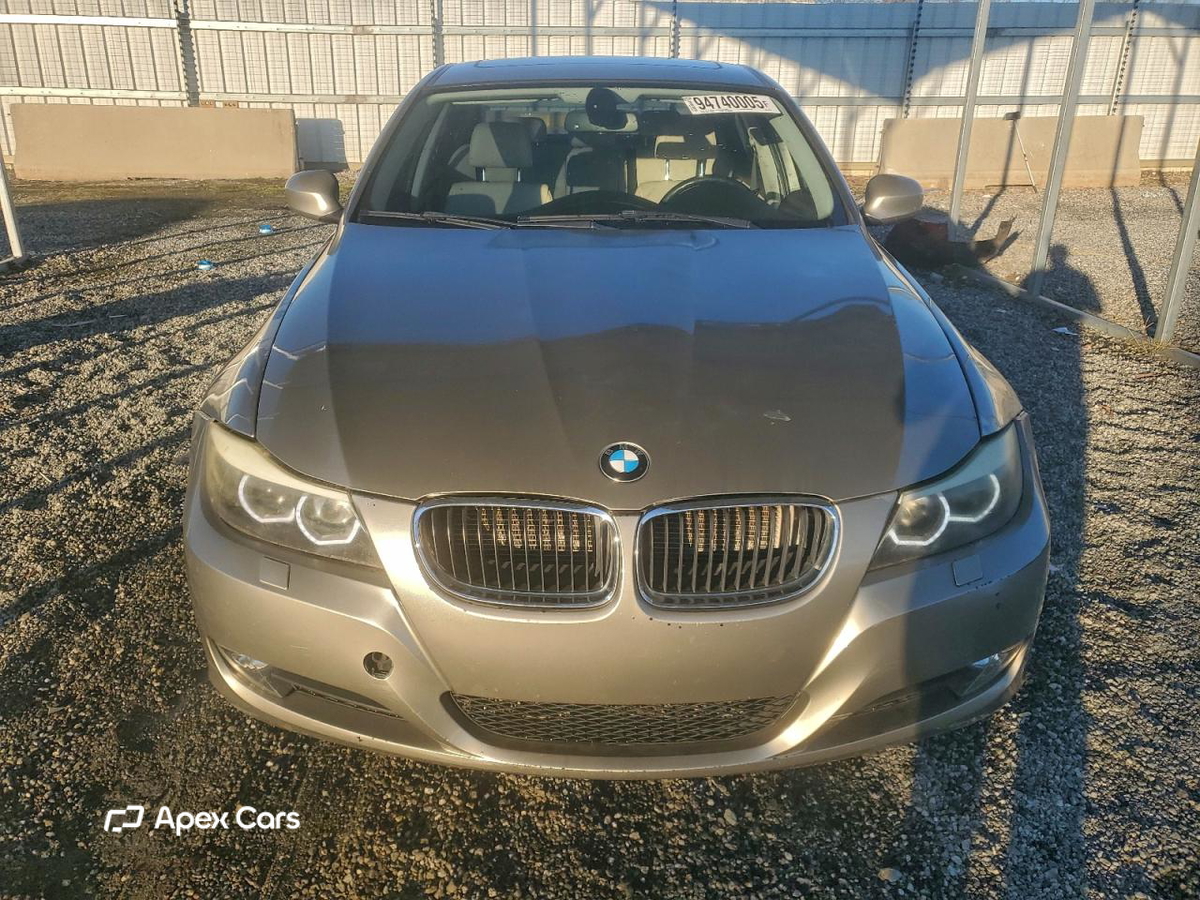 BMW Series 3 2011