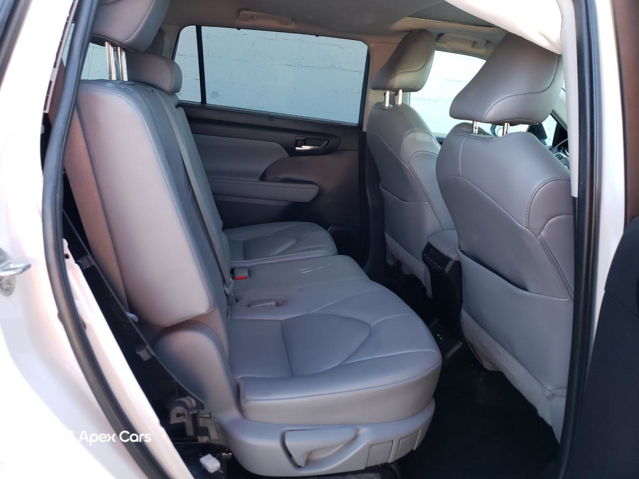 Toyota Highlander 2021