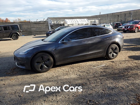 Tesla Model 3 2018 - Image 1 of 13