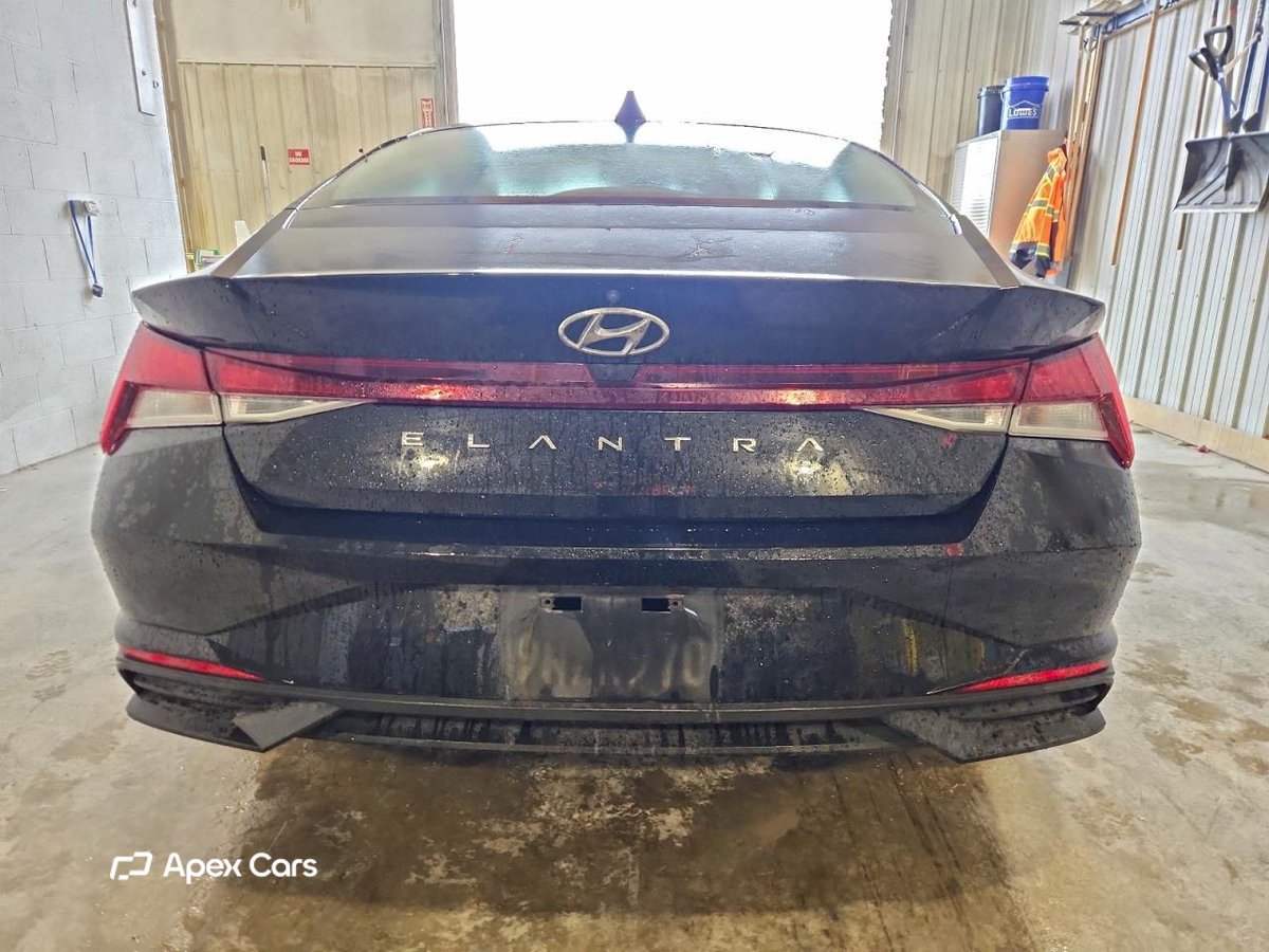 Hyundai Elantra 2021