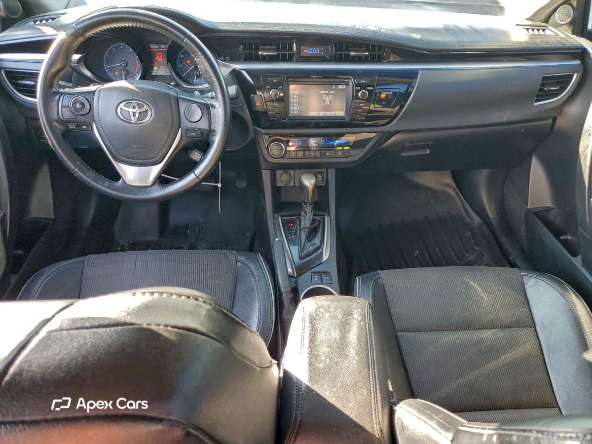 Toyota Corolla 2015