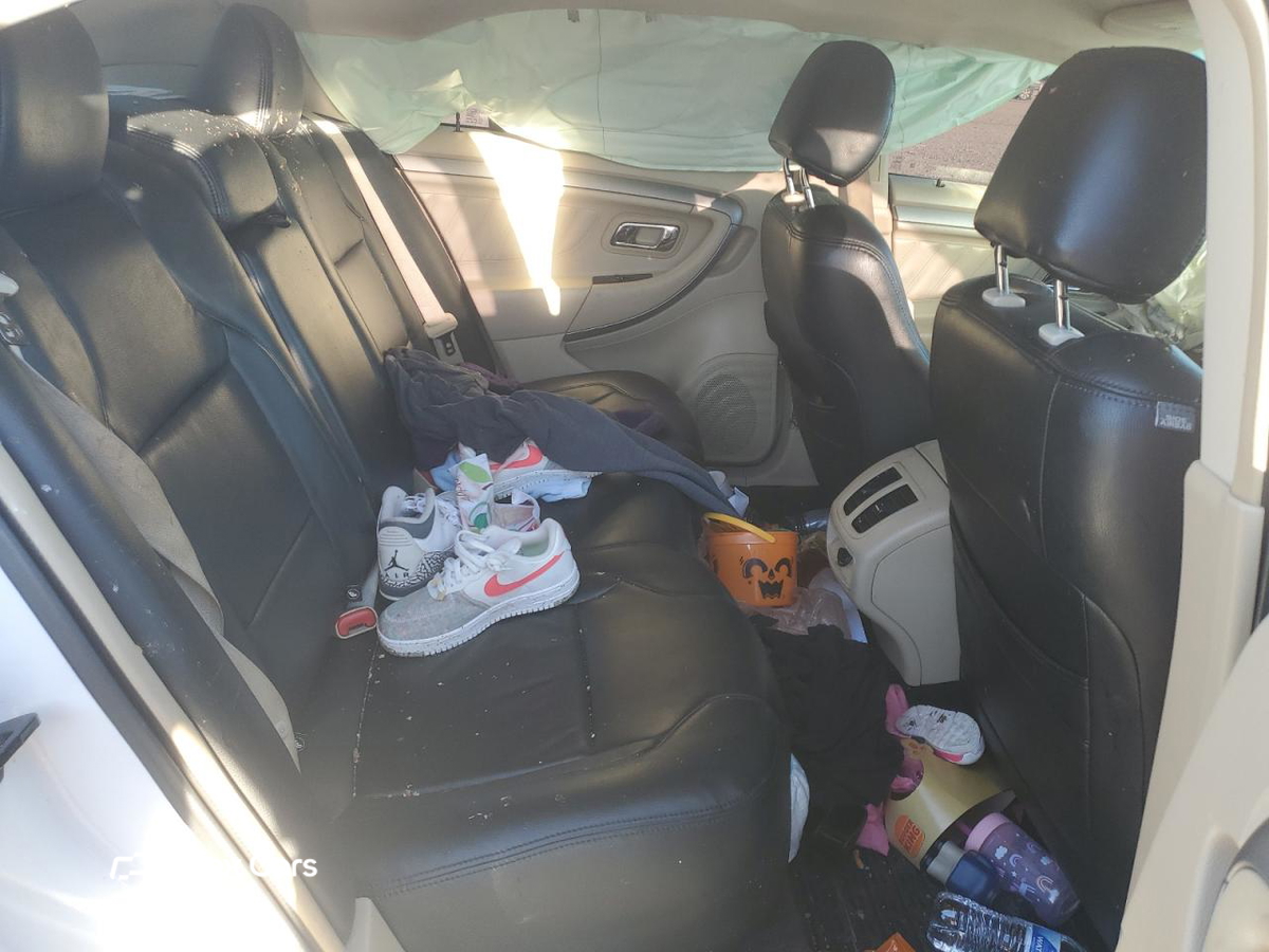 Ford Taurus 2015