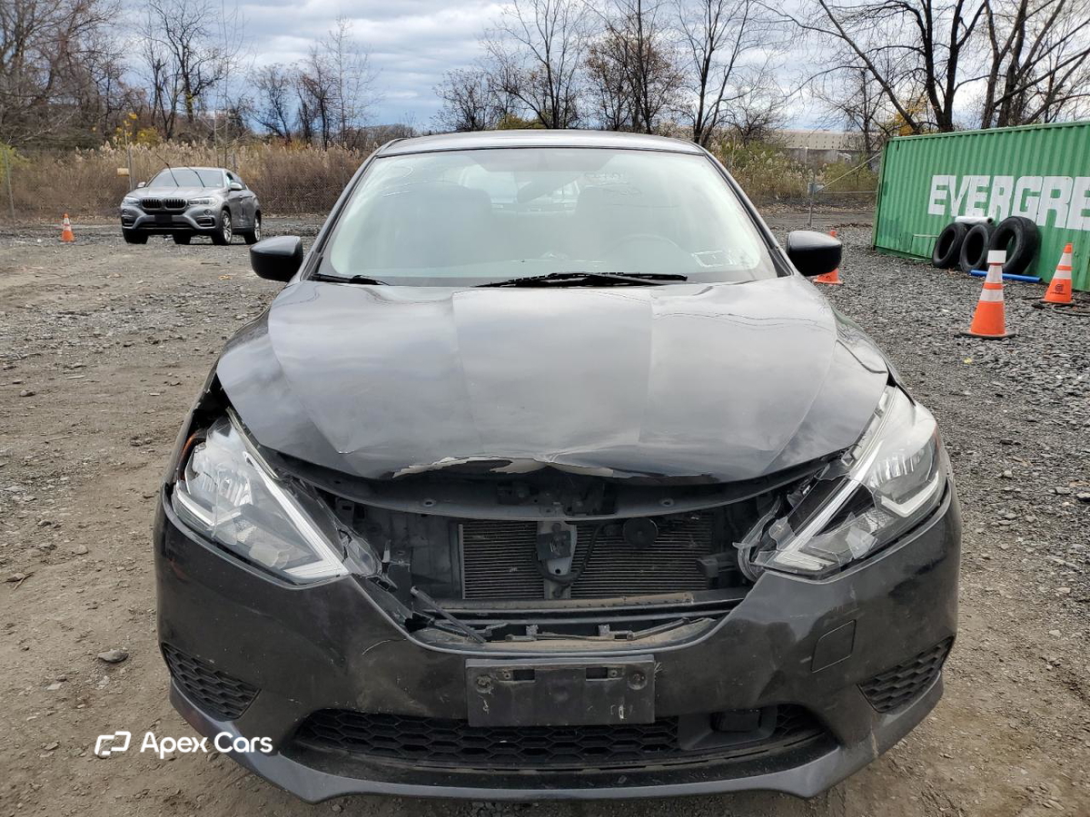 Nissan Sentra 2018