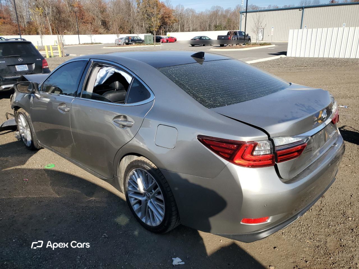 Lexus ES 2016
