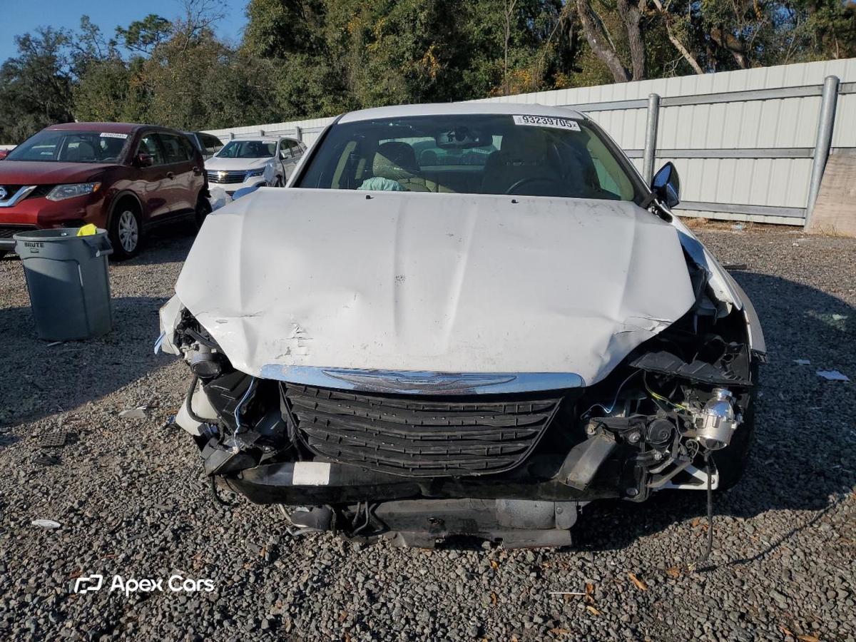 Chrysler 200 2011