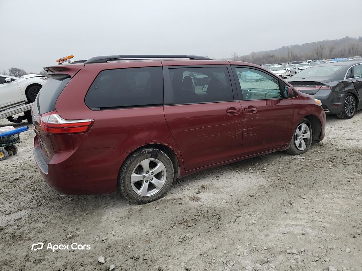 Toyota Sienna 2015