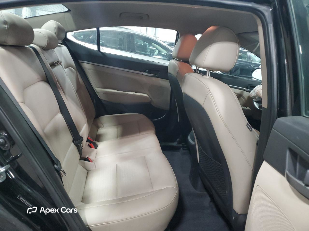 Hyundai Elantra 2017