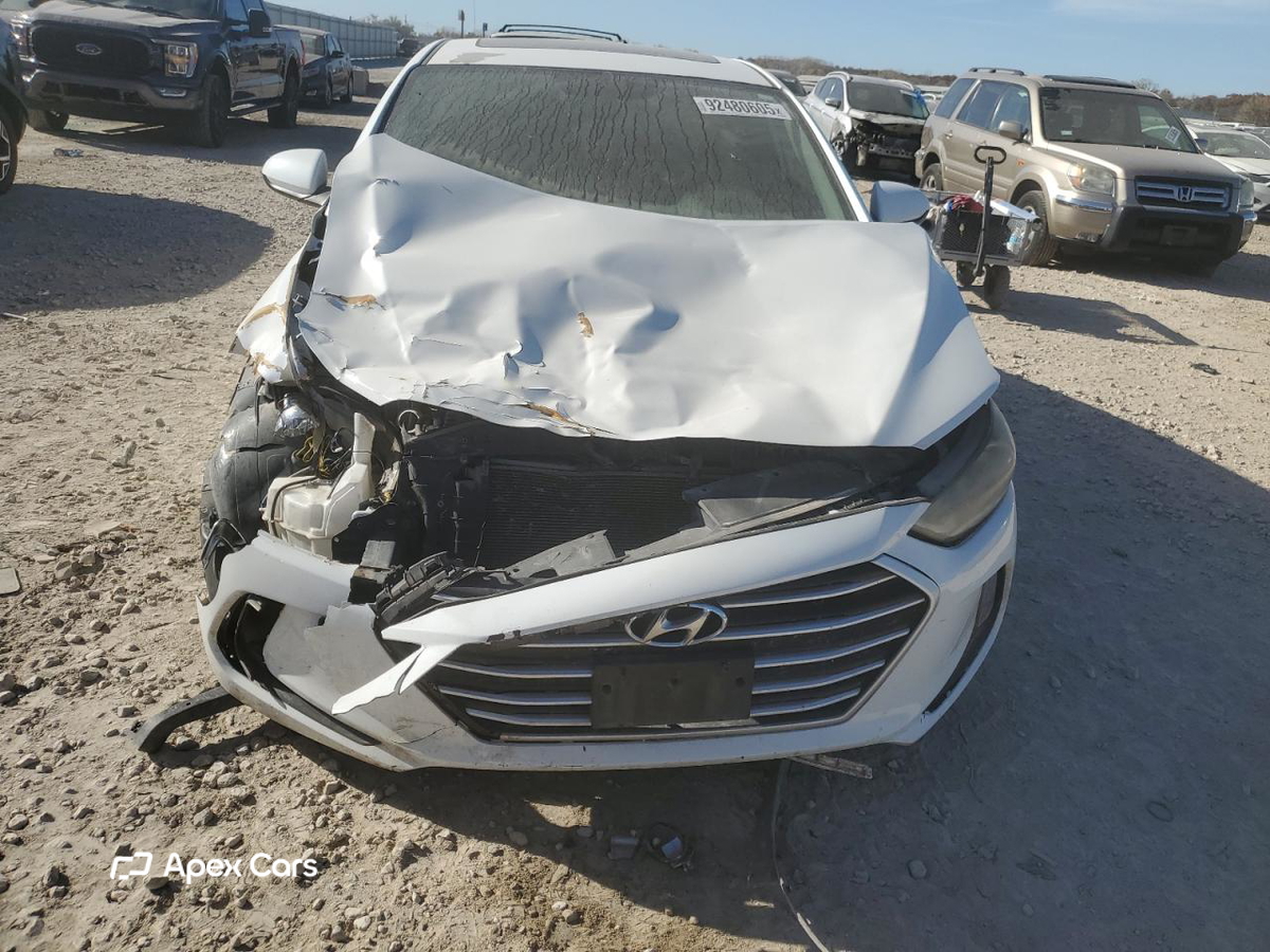 Hyundai Elantra 2018