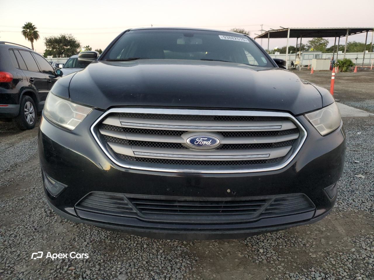 Ford Taurus 2015