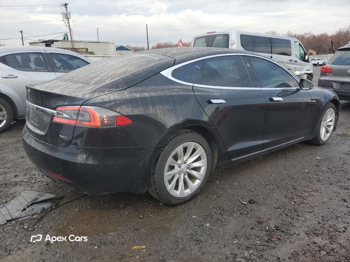 Tesla Model S 2018