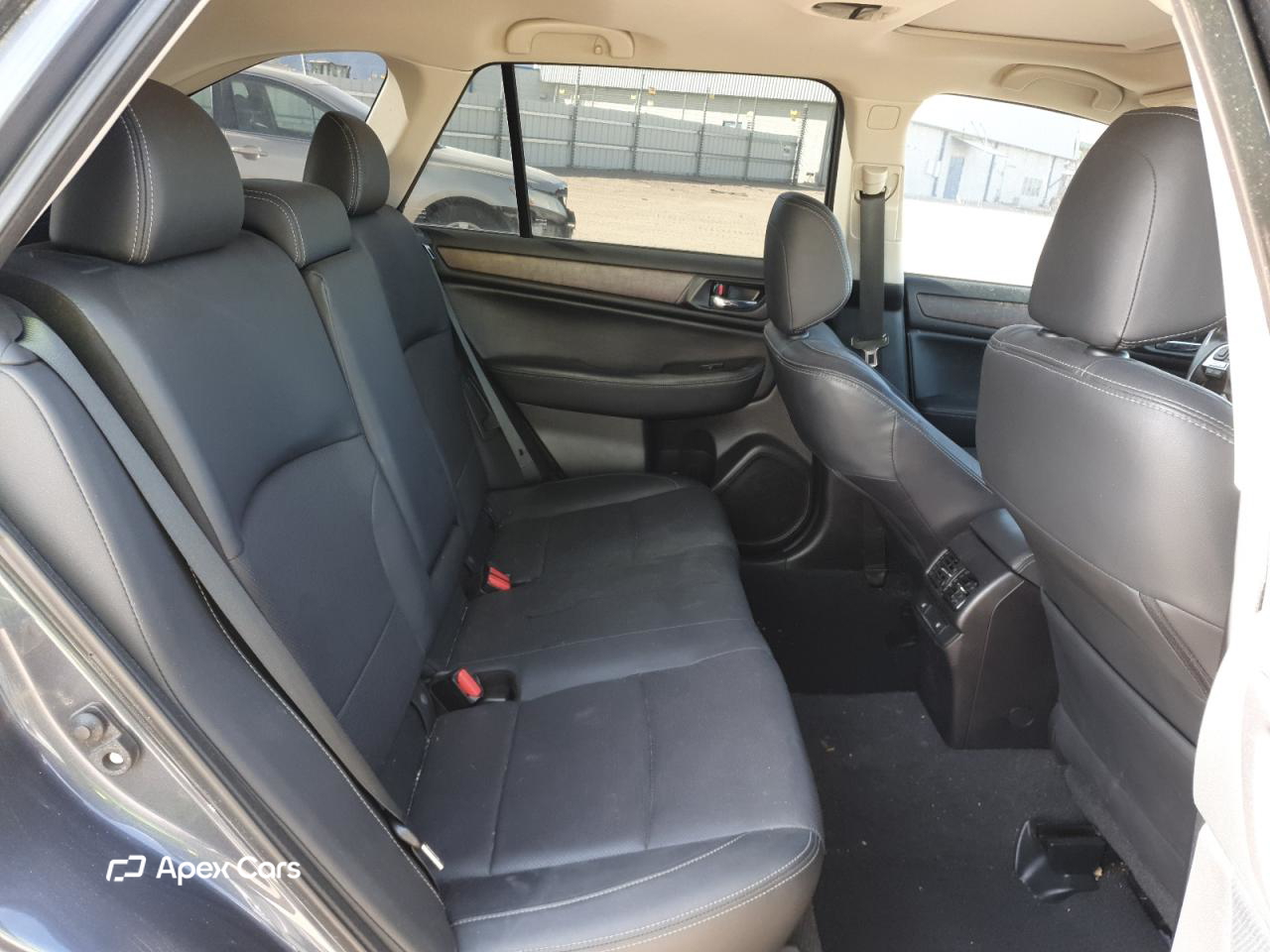 Subaru Outback 2016