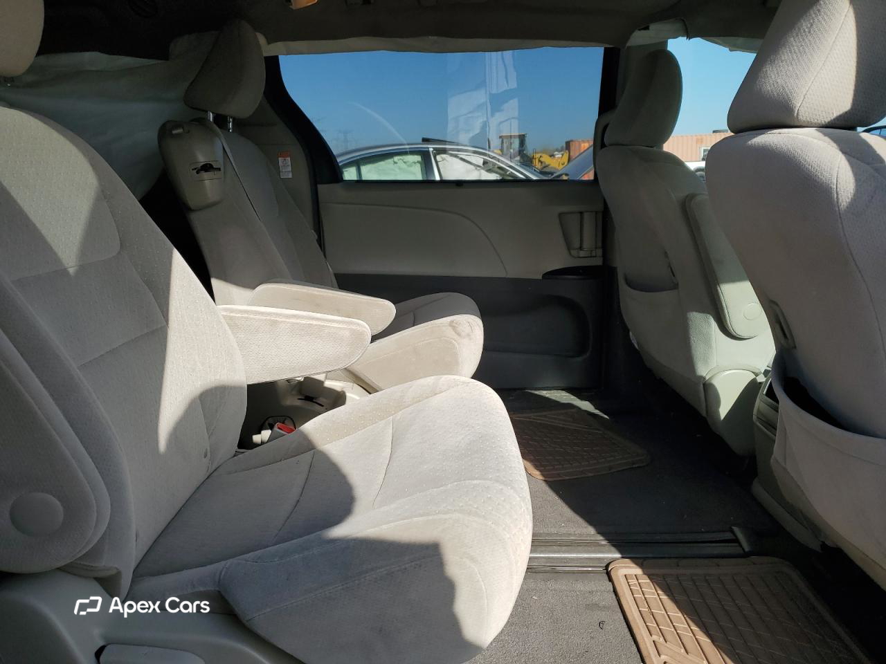 Toyota Sienna 2015