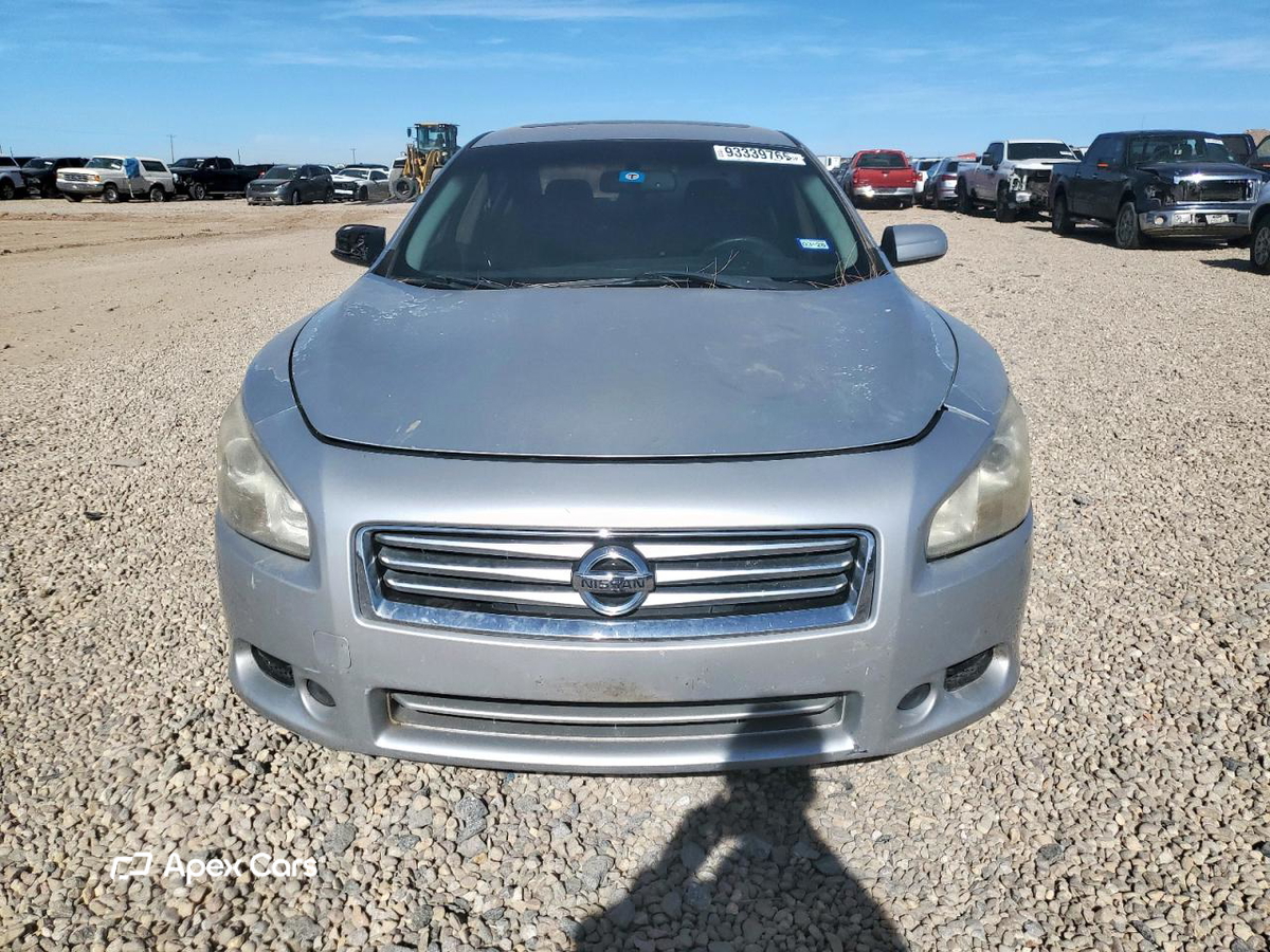 Nissan Maxima 2012