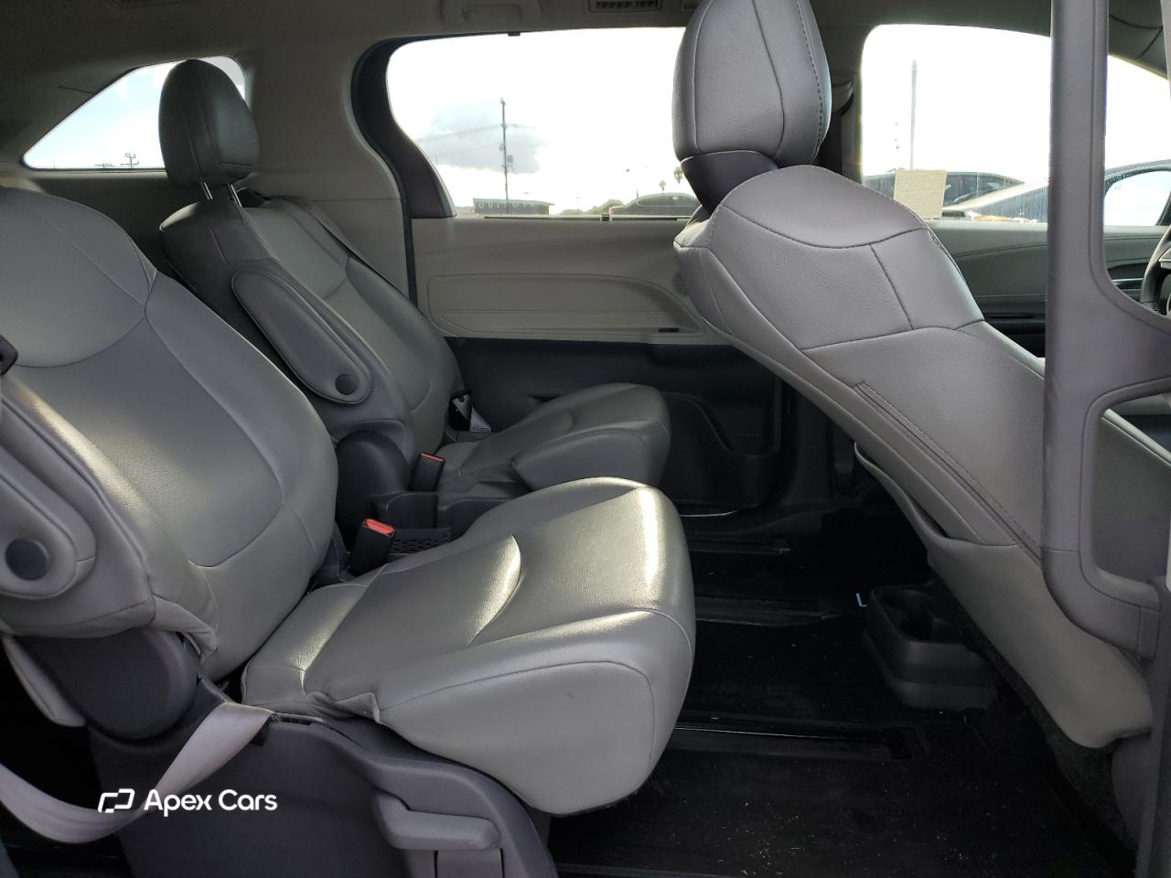 Toyota Sienna 2021