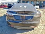 Tesla Model S 2015