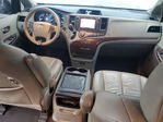 Toyota Sienna 2011