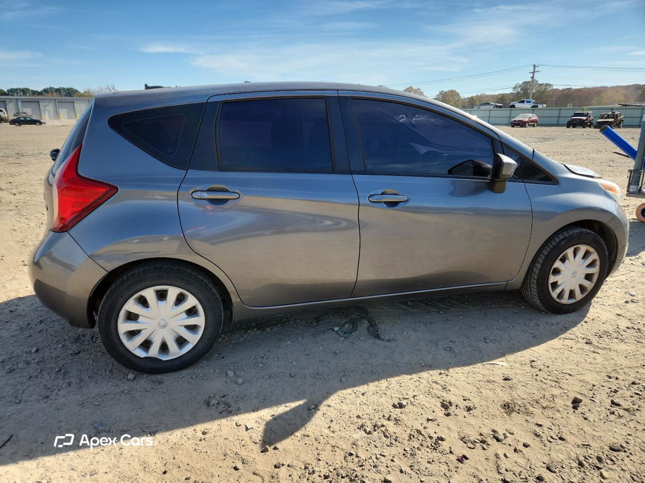 Nissan Versa 2016