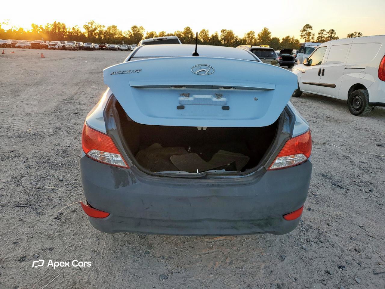Hyundai Accent 2012