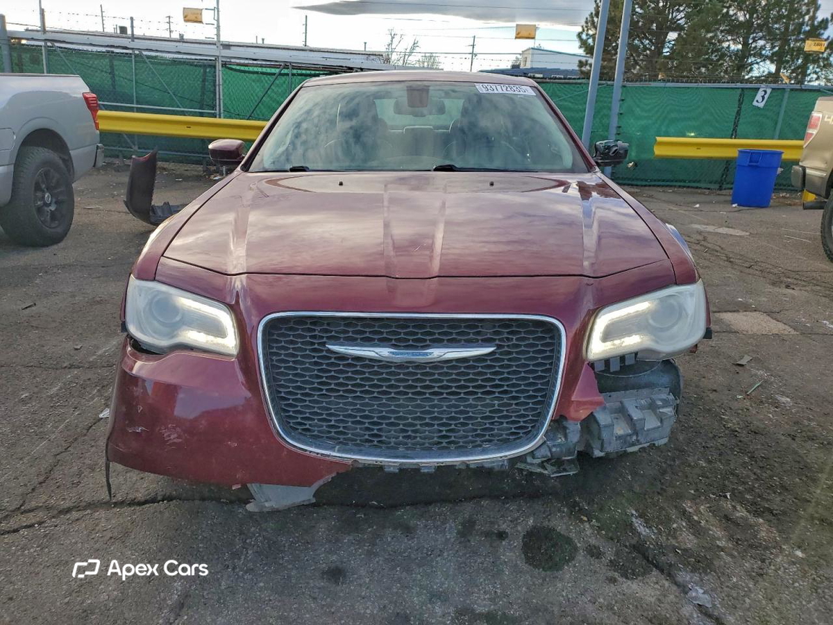 Chrysler 300 2016